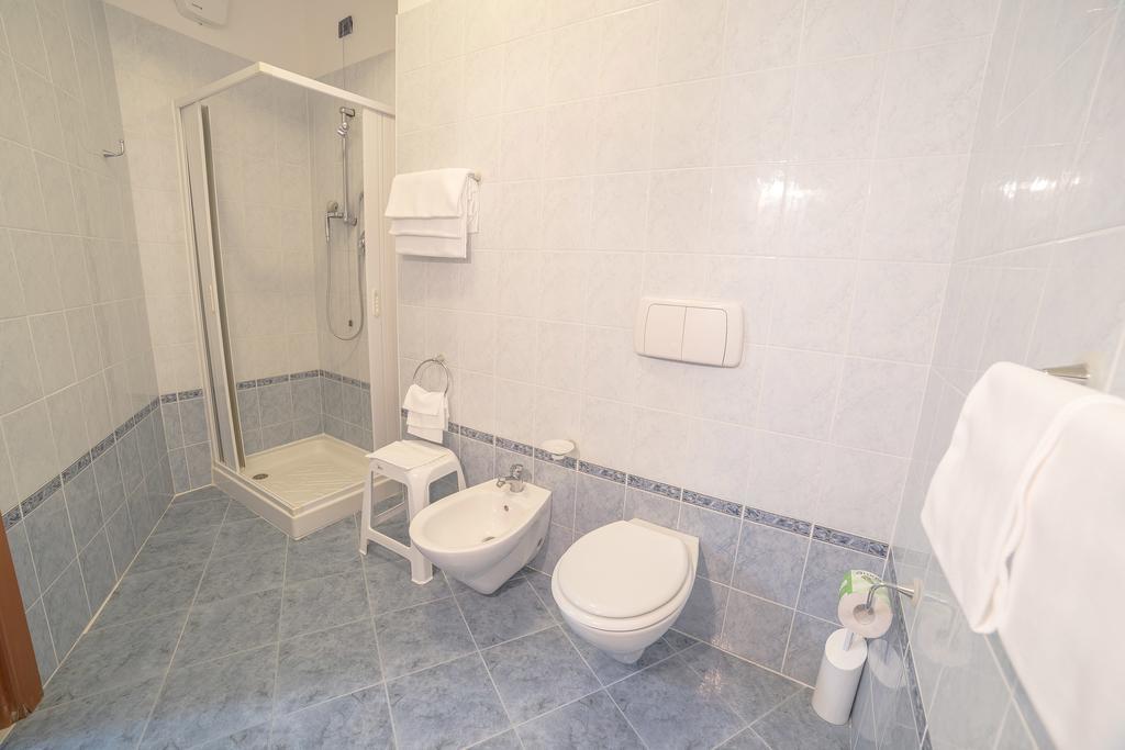 Hotel Milano San Salvo Pokoj fotografie